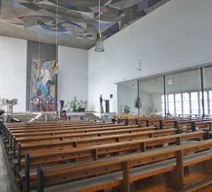 Schweinfurt Oberndorf: die Kirche St. Josef