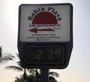 Temperaturanzeige in der Nähe vom Strand