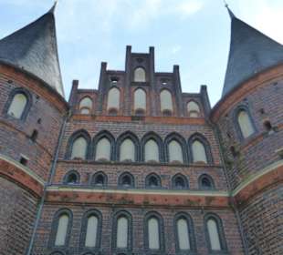 Weithin bekannt – das Holstentor von Lübeck