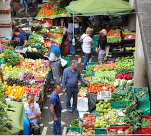 Rundgang durch die Markthalle von Funchal