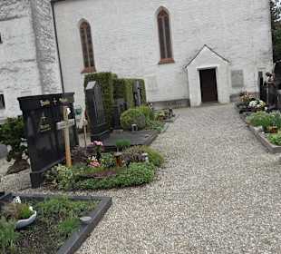 Friedhofskirche St. Salvator