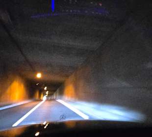Im Tunnel zur Grenze hin