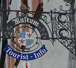 Bei der Touristeninformation in Karlstadt