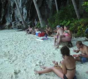 Mittagspause mit unserer Schnorchelgruppe