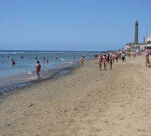 Strand mit Steinen (Faro)