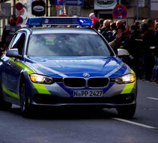 Die neuen Dienstwagen nun in Blau