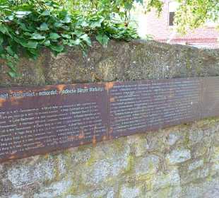 Gedenktafel für die deportierten Warburger Juden