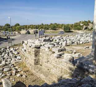 Fragmente römischer Bauwerke
