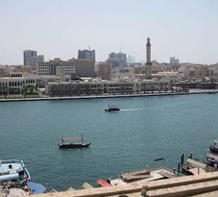 Skyline vom Creek aus