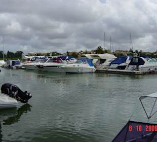Hafen der Sani Marina