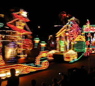 Nächtliche Lichterparade im Magic Kingdom, Disney World