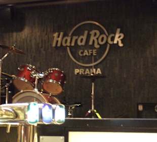 Schlagzeug im Innenbereich