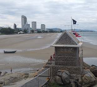 Monkey Mountain & Restaurant