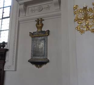 Hofkirche „Unserer Lieben Frau“