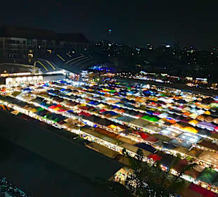 Ratchada Rot Fai Train Night Market