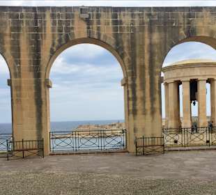 Upper Barrakka Gardens