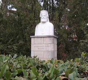 Statue des Makarios