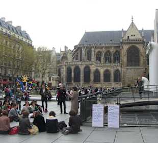 Plac przed centrum pompidou