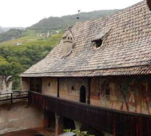 Schloss Runkelstein, Innenhof