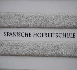 Hinweis an der Hofburg