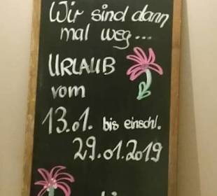 Hinweisschild auf Urlaub