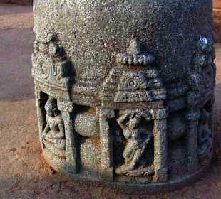 Stupa nieopodal klasztoru nr 12