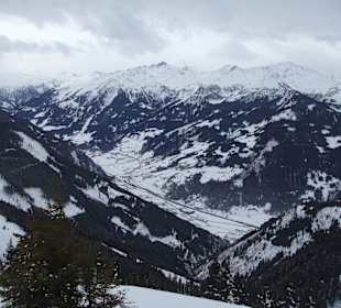 Blick vom Fulseckgipfel ins Gasteiner Tal