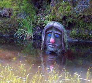 Straszak w skalmym miescie