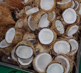 Rundgang über den Marché forain du Front de Mer
