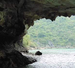 Wunderschöne Halong Bucht