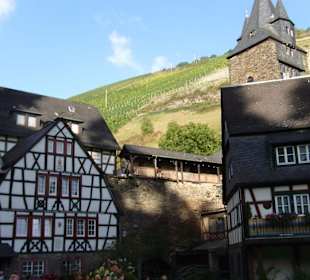 Bararach: Malerwinkel mit Resten der Stadtmauer