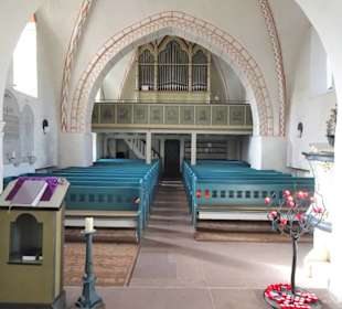 Blick in den Kirchenraum der St.-Jürgens-Kirche