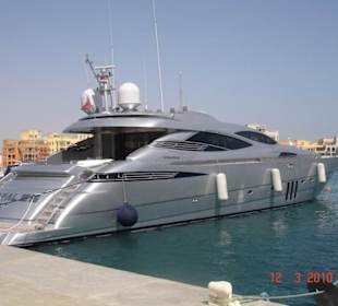 Wer hat der hat, Abu Tig Marina