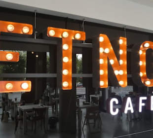 Kaffeepause im Etno Cafe in Breslau, Ul. Świdnicka