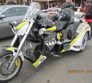 Boss-Hoss mit 3 Rädern