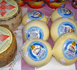 Rundgang über den Wochenmarkt von Tempio Pausania