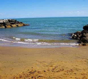 Blick zum Ein-/Ausfahrt Hafen