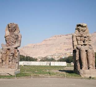 Theben West, Memnon Kolosse