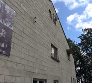 Truppen-Tonfilm-Theater