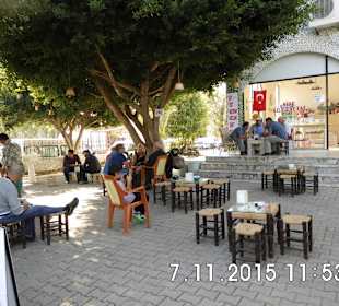 Kleine Pause an der Moschee