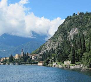 Blick vom Ende des Parks auf Varenna