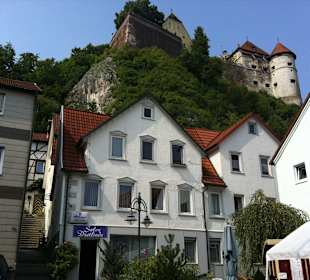 Blick vom Stadt auf die Burg