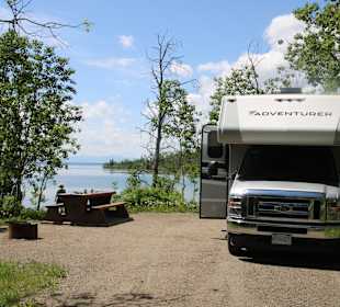 ...ein Teil der campsites sind an der Seeseite