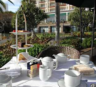Afternoon Tea im Cliff Bay Hotel