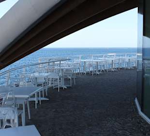 Restaurantterrasse beim National Aquarium Malta