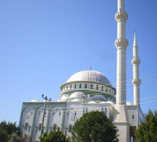 Moschee am Markt vor Side