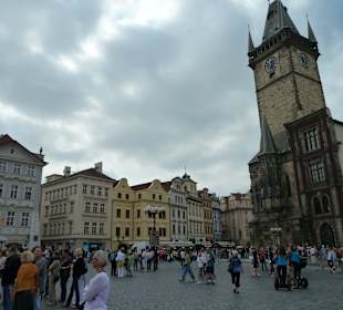 Altstädter Ring mit Rathaus