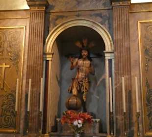 Jesusstatue in der Kirche San Agustin
