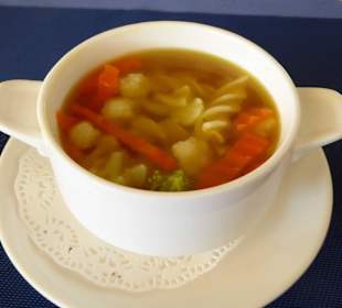 Gemüßenudelsuppe
