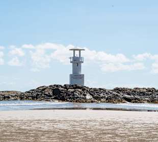 Der Leuchtturm in unmittelbarer Nähe